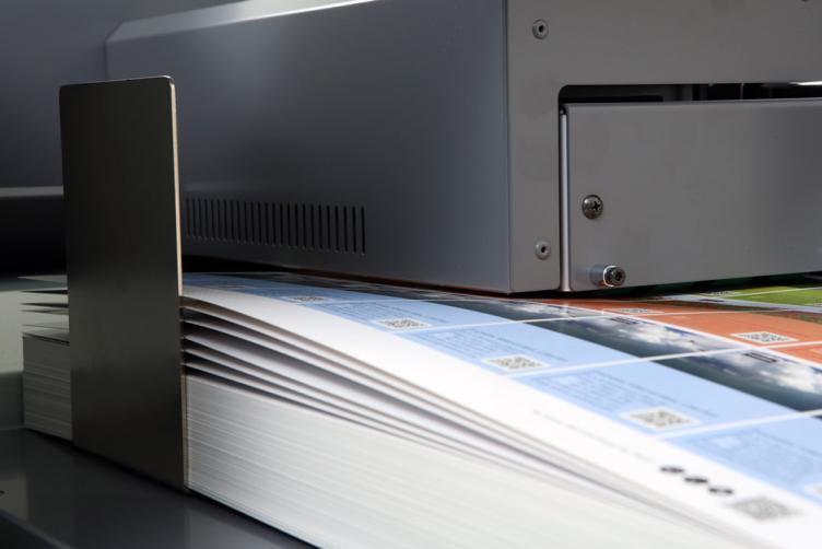 AeroCut X, vollautomatische Rill- und Schneidemaschine 