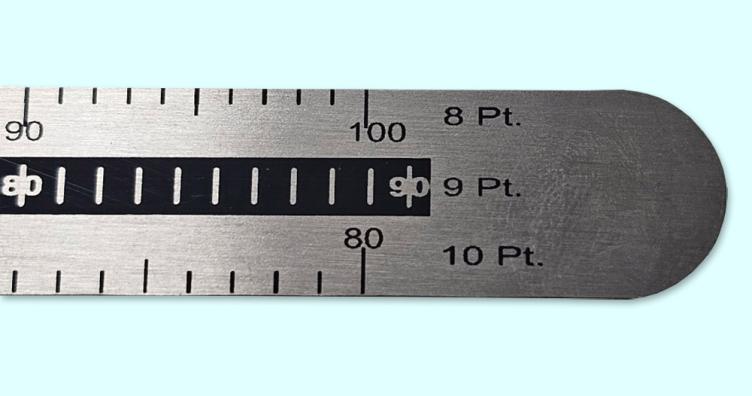 Typometer - aus Stahl 30 cm, mit Anschlag
